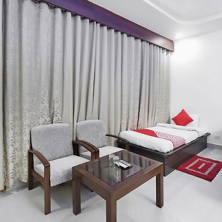Oyo 23533 Mount View Hotel Kulu Екстериор снимка