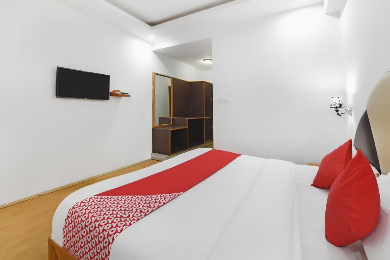 Oyo 23533 Mount View Hotel Kulu Екстериор снимка