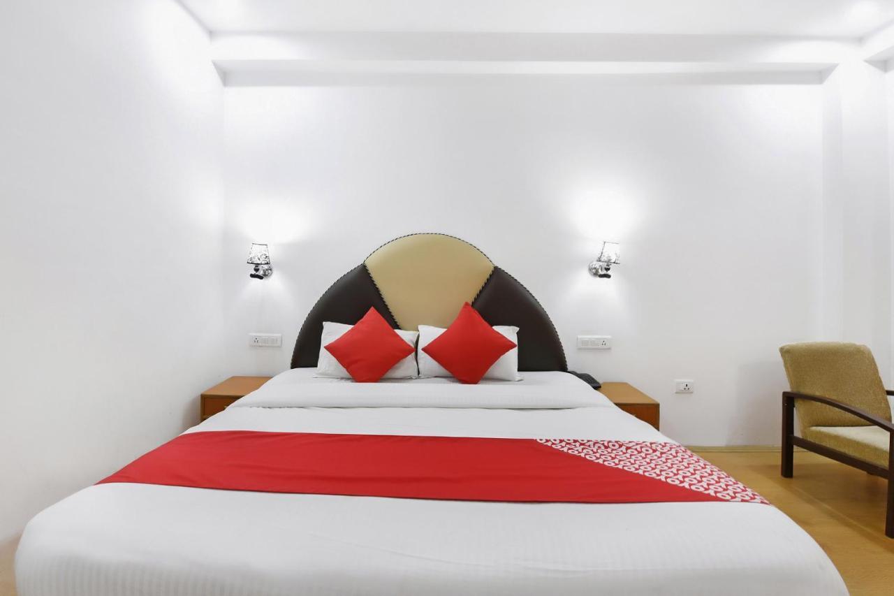 Oyo 23533 Mount View Hotel Kulu Екстериор снимка
