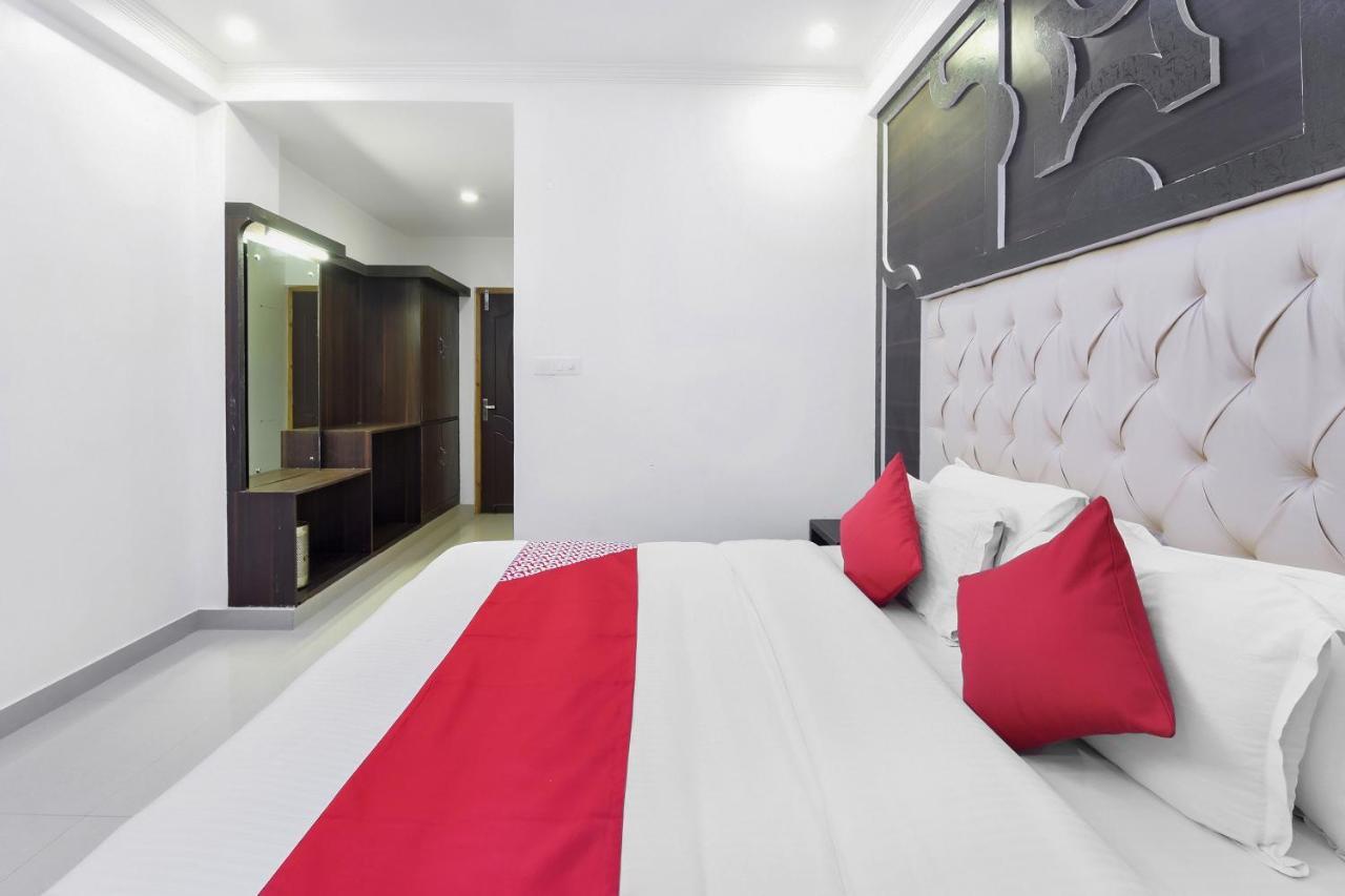 Oyo 23533 Mount View Hotel Kulu Екстериор снимка