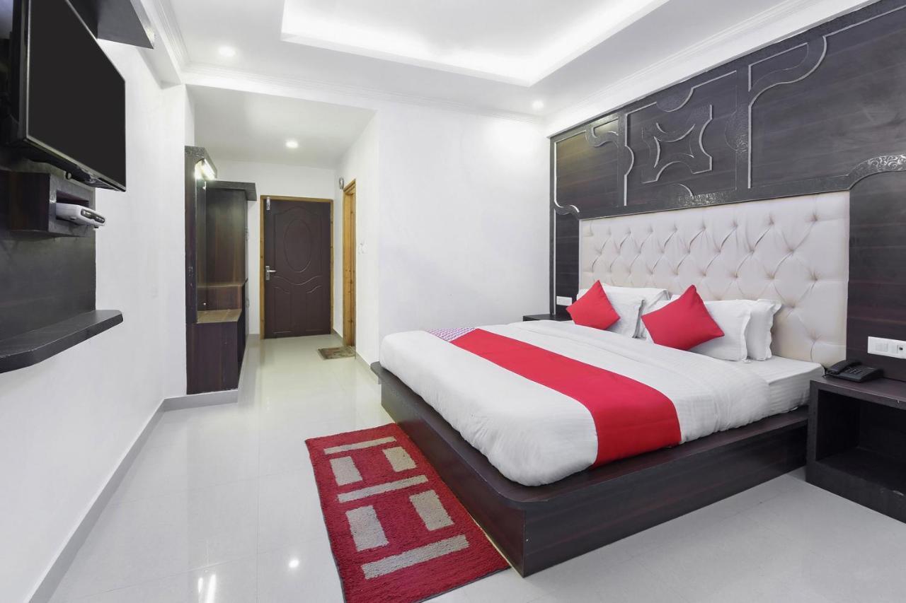 Oyo 23533 Mount View Hotel Kulu Екстериор снимка