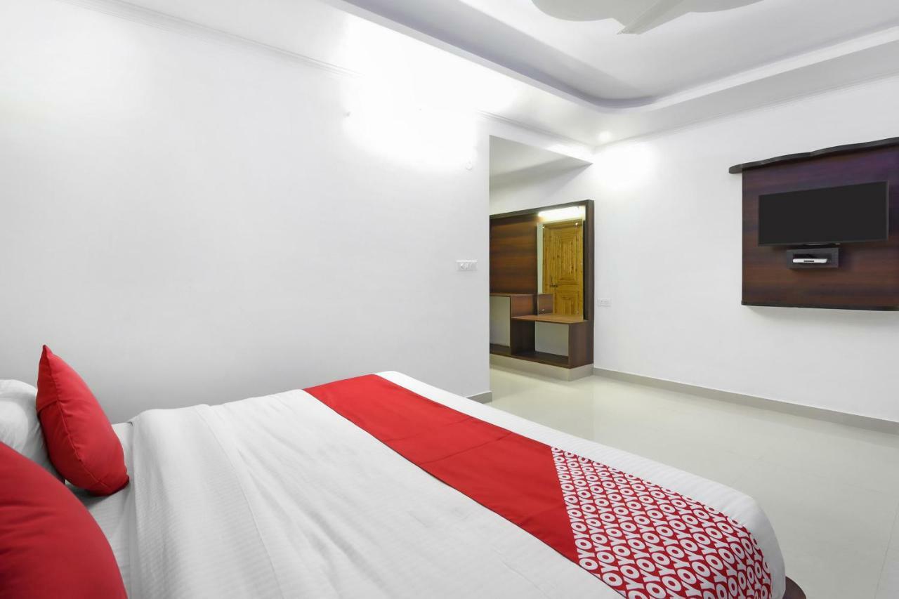 Oyo 23533 Mount View Hotel Kulu Екстериор снимка